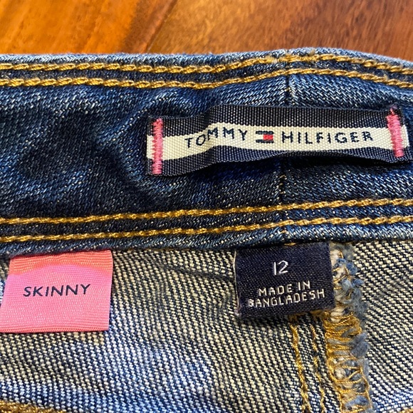 Girl’s Size 12 Tommy Hilfiger Skinny Jeans with Embroidery Details -EUC - Picture 3 of 7